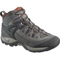 chaco men's hiking boots