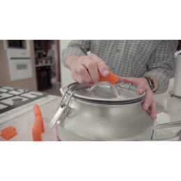 https://cs1.0ps.us/260-260-ffffff/opplanet-cancooker-silicone-handle-and-latch-covers-video.jpg