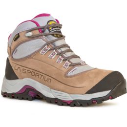lightweight walking boots womens