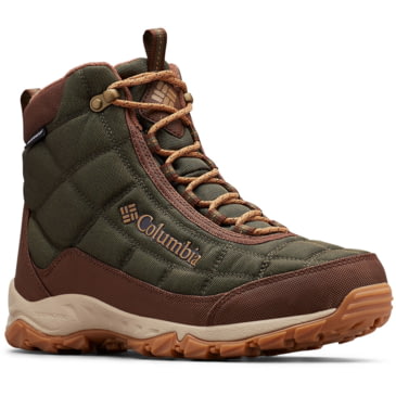 columbia walking boots mens