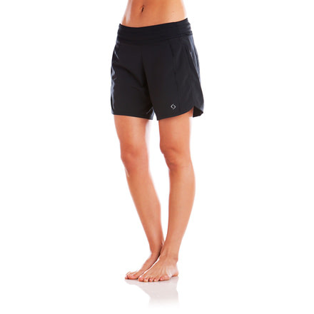 moving comfort women's shorts