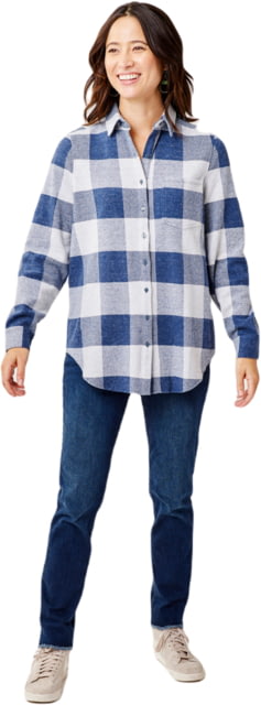 Carve Designs Fairbanks Supersoft Shirt - Women's Navy Plaid Small