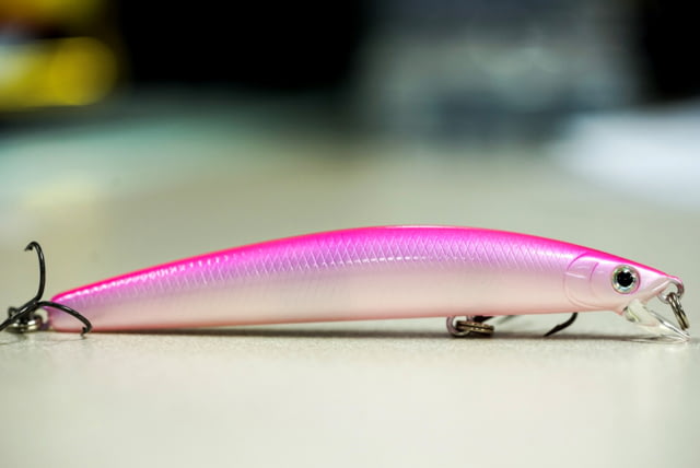 Daiwa Team Minnow Lure 3.75in 1/3oz Ghost Pink