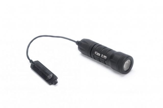 Elzetta Alpha 1-Cell LED Flashlight 415 Lumens w/Standard Bezel Ring Flood Lens Remote Tape Switch w/5in Cable Black