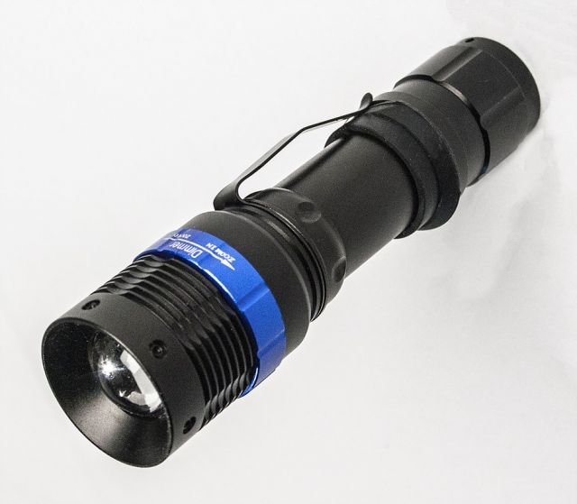 Huskemaw Flashlight 5-Watt Black/Blue