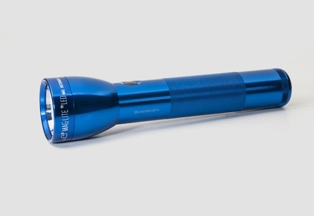 Maglite 3rd Gen 2DCell LED Flashlight524 LumensBlue ST23115