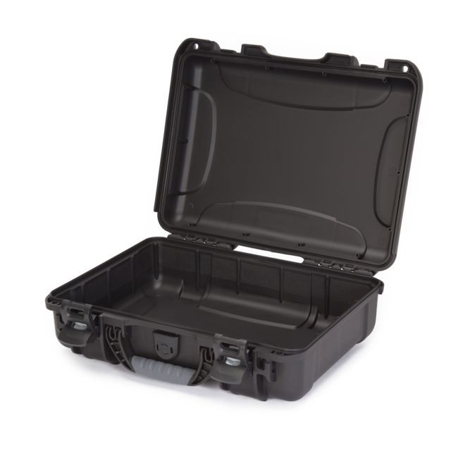 Nanuk 910 Protective Hard Case 14.3in Waterproof Black