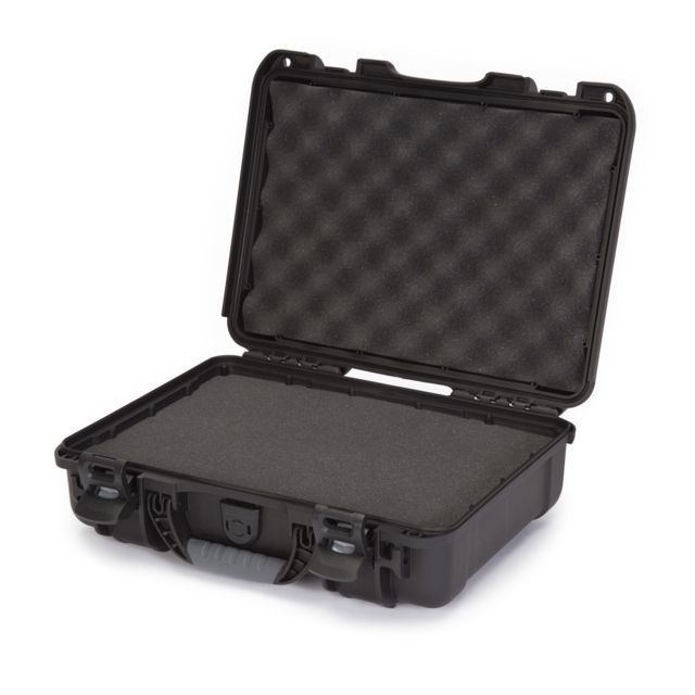Nanuk 910 Protective Hard Case 14.3in Waterproof w/ Foam Black