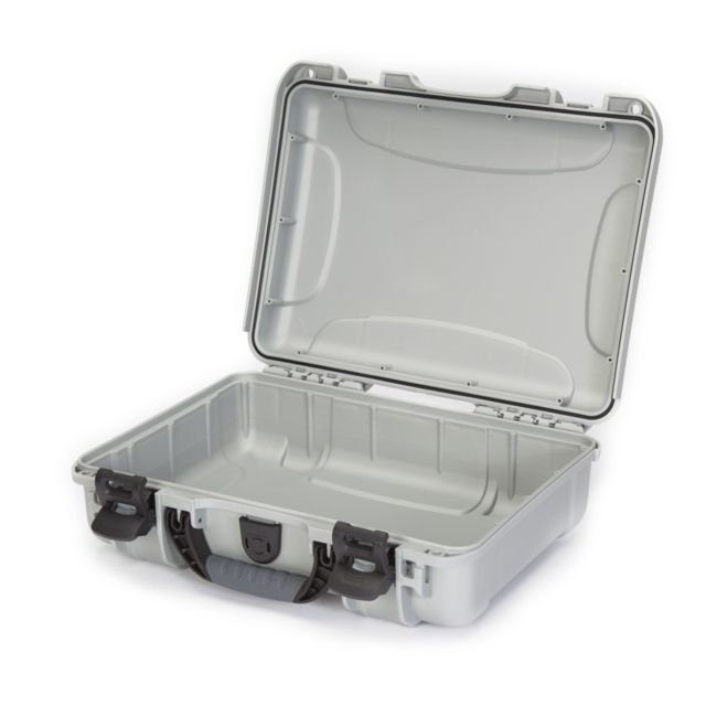 Nanuk 910 Protective Hard Case 14.3in Waterproof Silver
