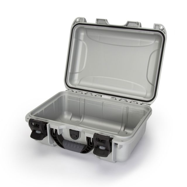Nanuk 915 Waterproof/Crushproof Case - Silver