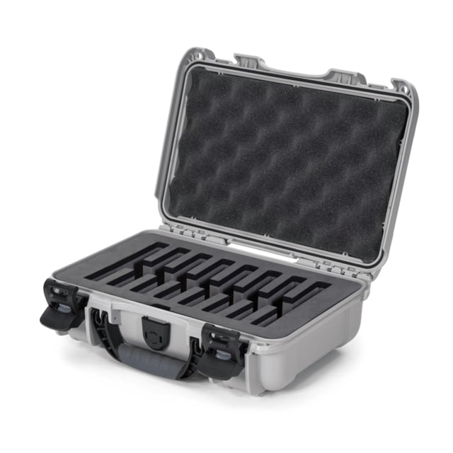 Nanuk Case 909 w/foam insert for 8 Knives Silver Small