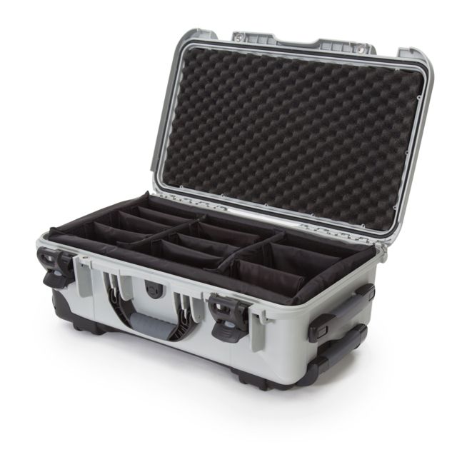 Nanuk 935 Protective Hard Case w/ Padded Divider 22in Silver