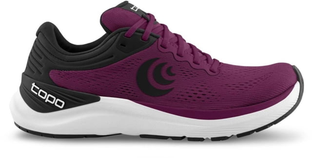 Topo Athletic W-Ultrafly 4 Shoes - Womens Wine/Black 10