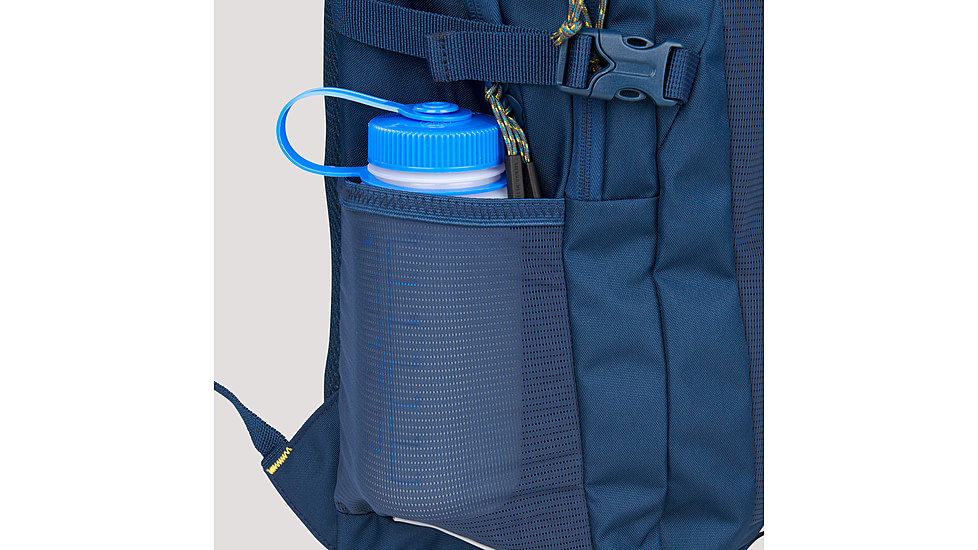 Sierra Designs Yuba Pass 25L Daypack, Blue, 80713521-BLU