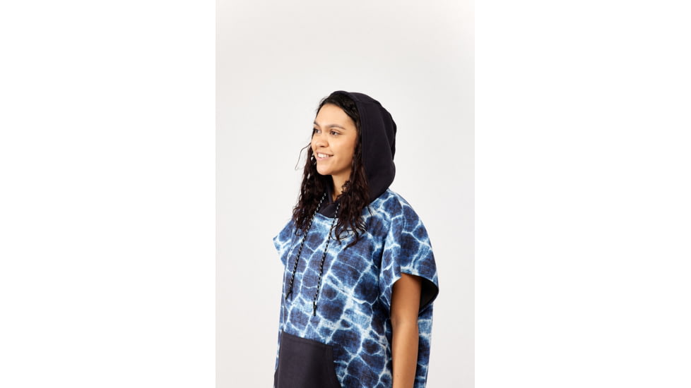 Nomadix Changing Poncho, Agua Blue, Extra Small, GCP-AGUA-101