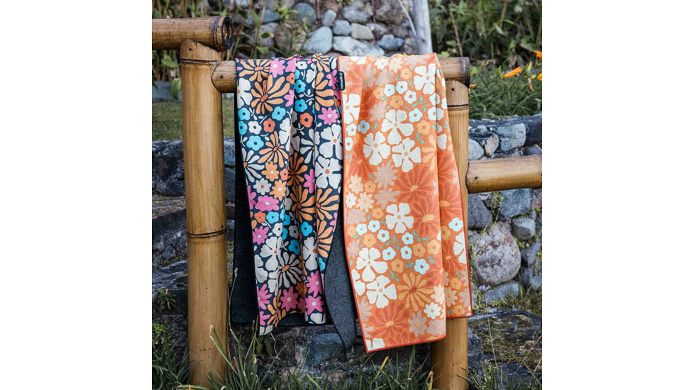 Nomadix Original Towels, Hula Orange, NM-HULA-101