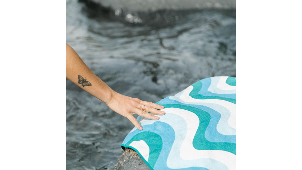 Nomadix Original Towels, Wave Blue, NM-WAVE-102