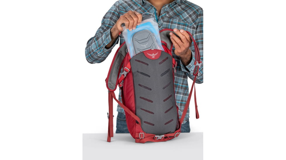 Osprey Daylite Plus Detachable Daypack-Real Red