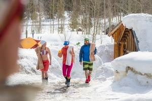 Apres-Ski Clothing