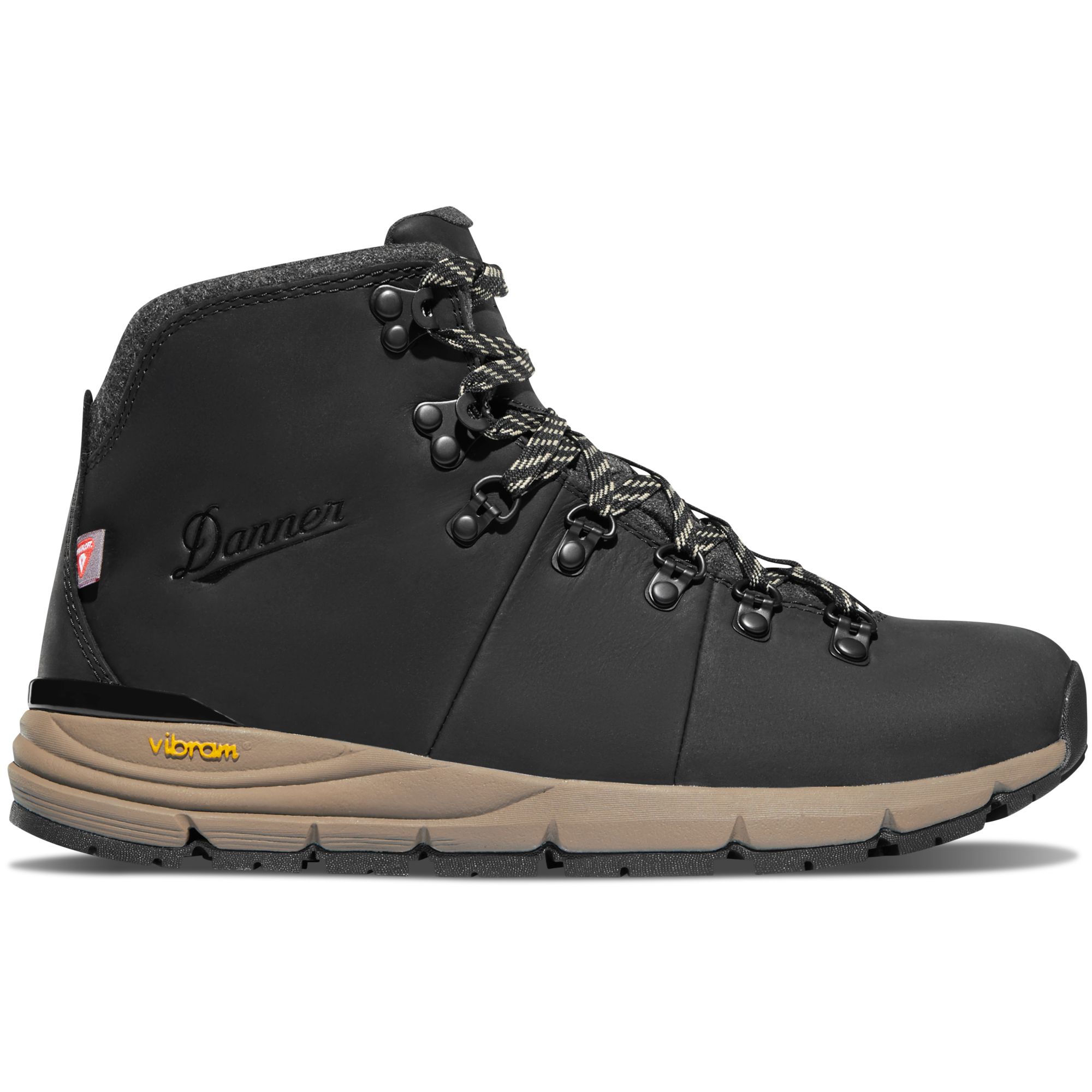 insulated hiking boots
