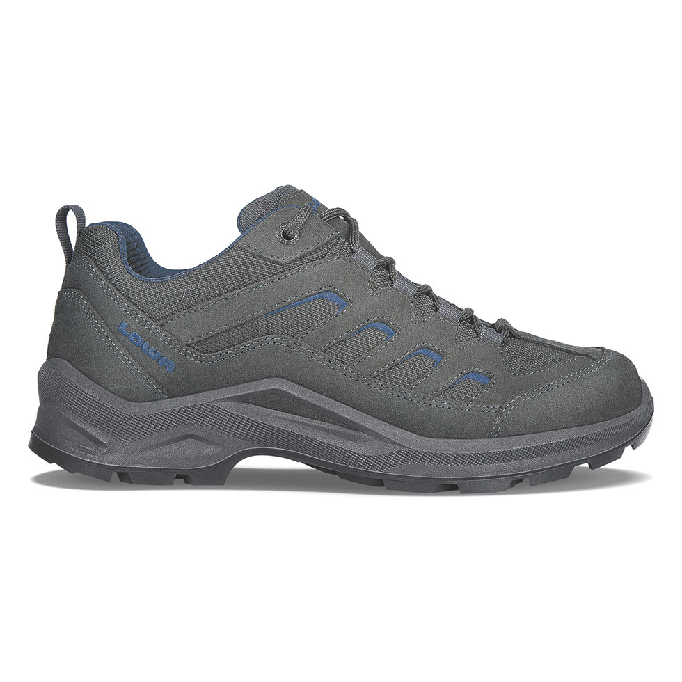 lowa hiking boots mens
