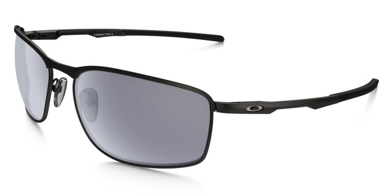 oakley conductor 8 review